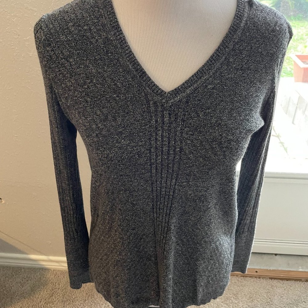 Apt 9 Sweater M